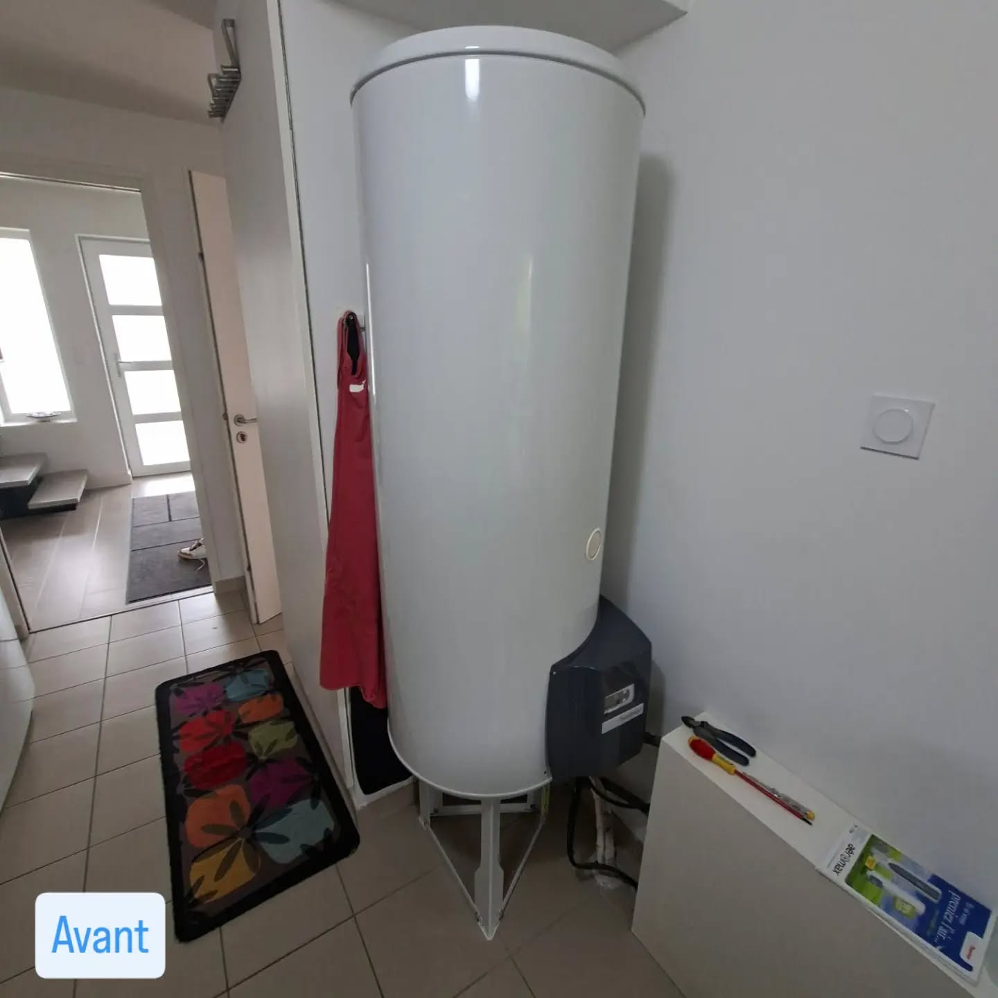 Avant : ballon d’eau chaude Thermor de 13 ans